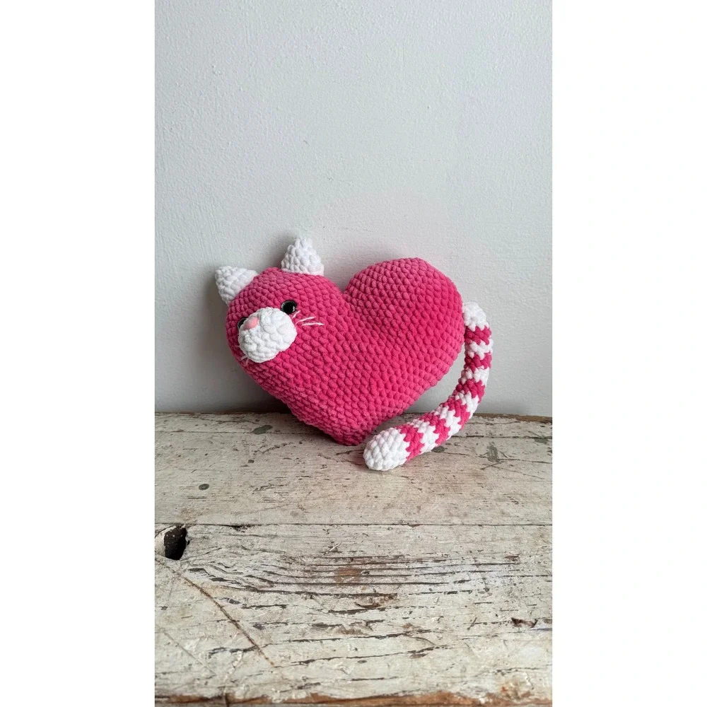 Handmade Knitted Heart Cat Plush Pink White Amigurumi Stuffed Animal
